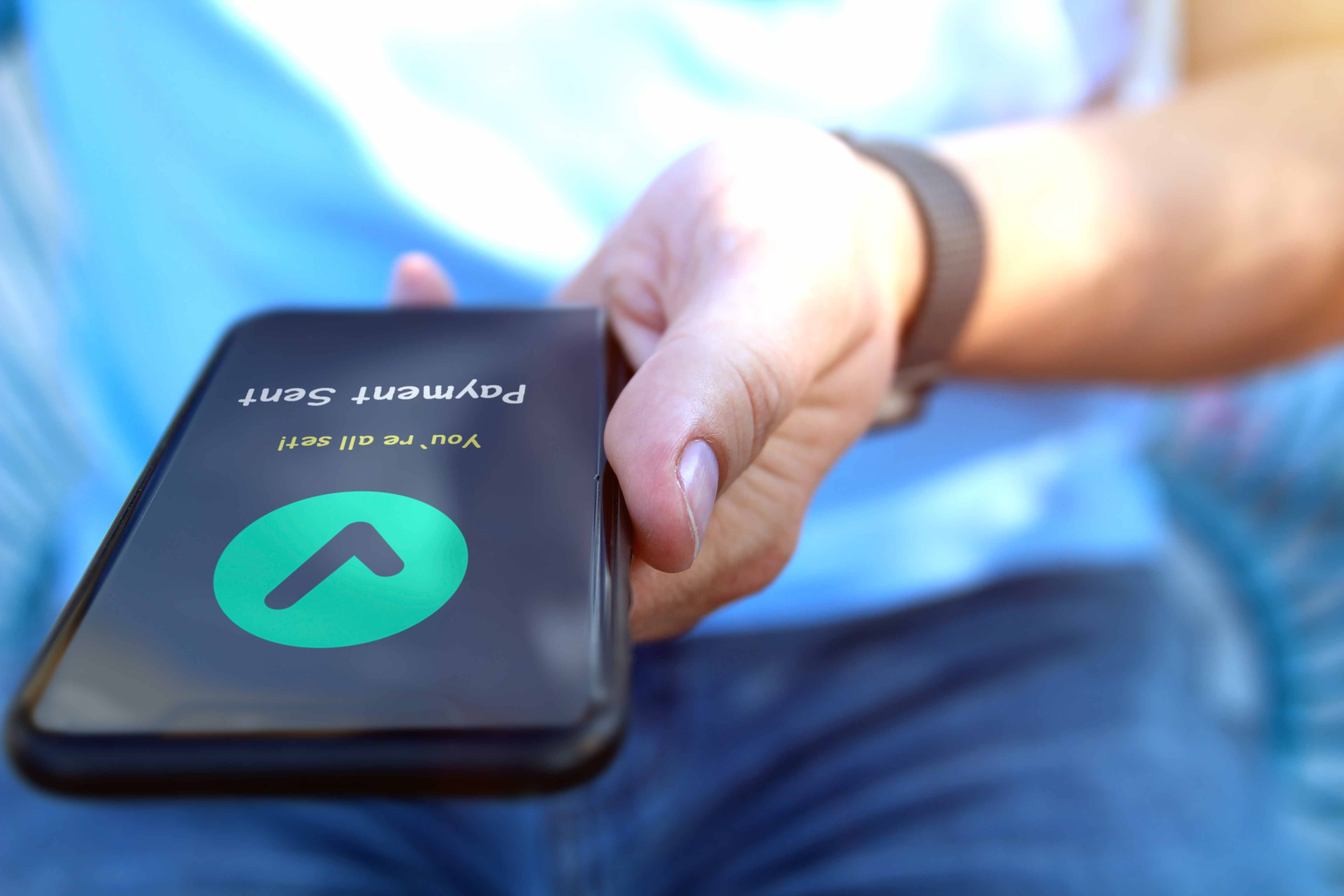 Введение: Почему важно защищать номер телефона в WhatsApp