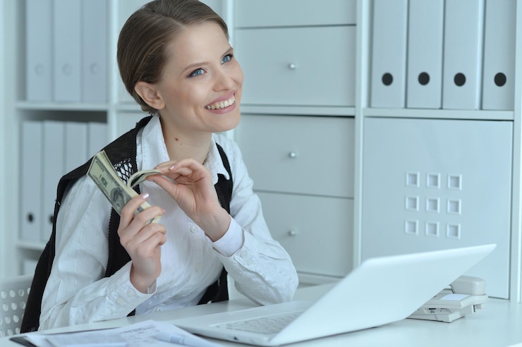специалист по продаже финансовых услуг