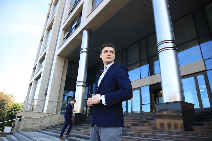 руководитель отдела коммерческой недвижимости