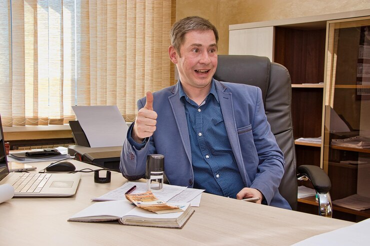 главный специалист по тендерам