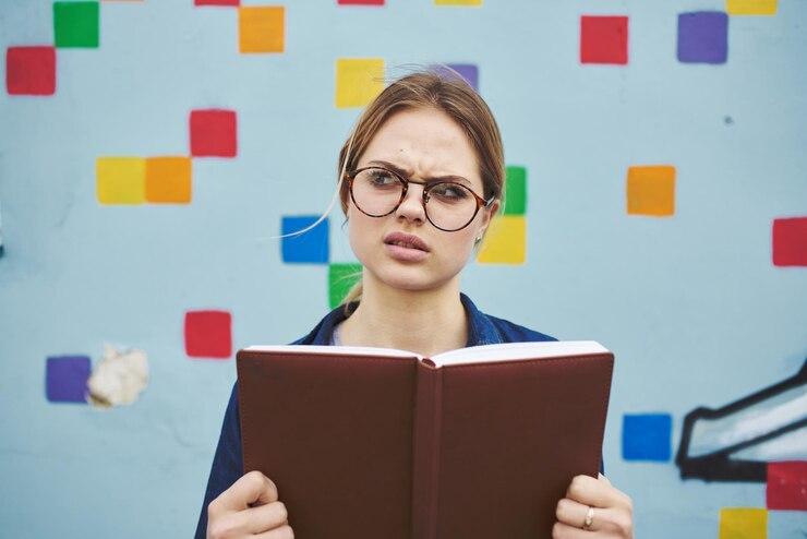 преподаватель лингвистики