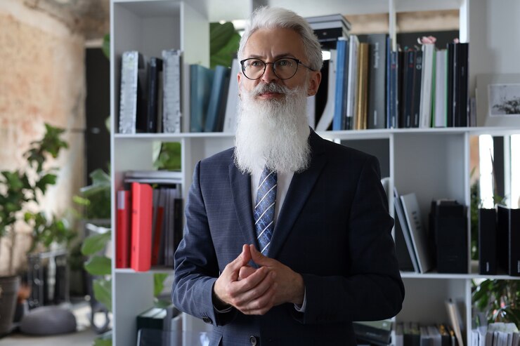 senior lawyer
