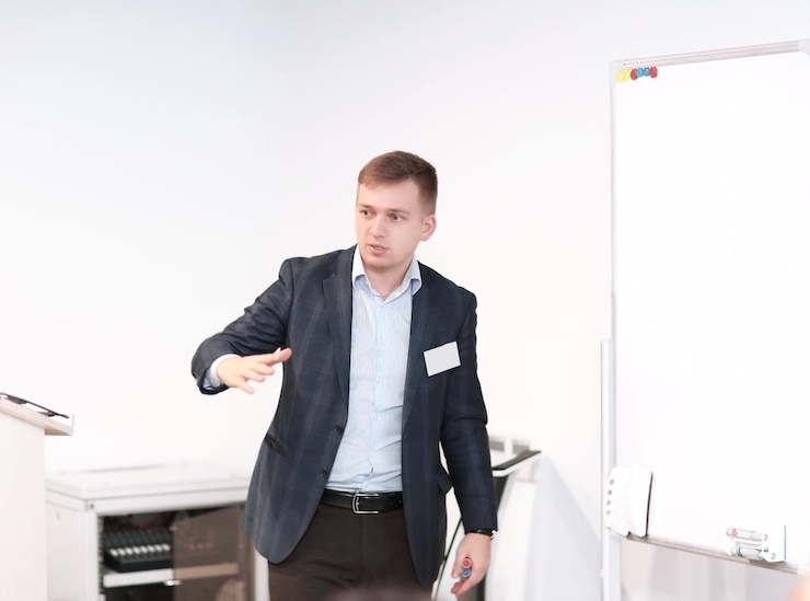 преподаватель физических дисциплин