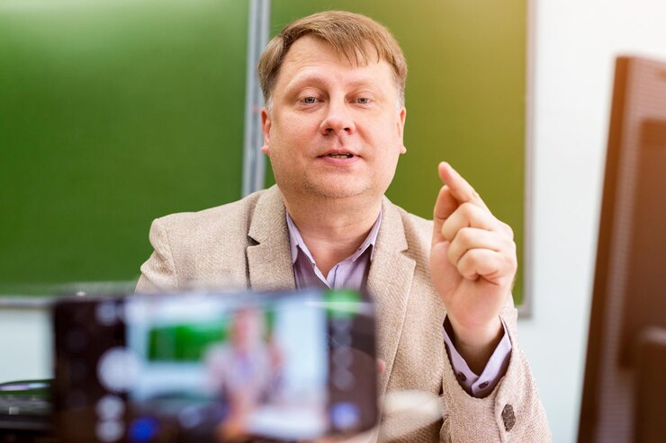 преподаватель технологии